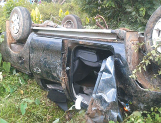 Man killed, 4 injured in K'gau 4WD crash
